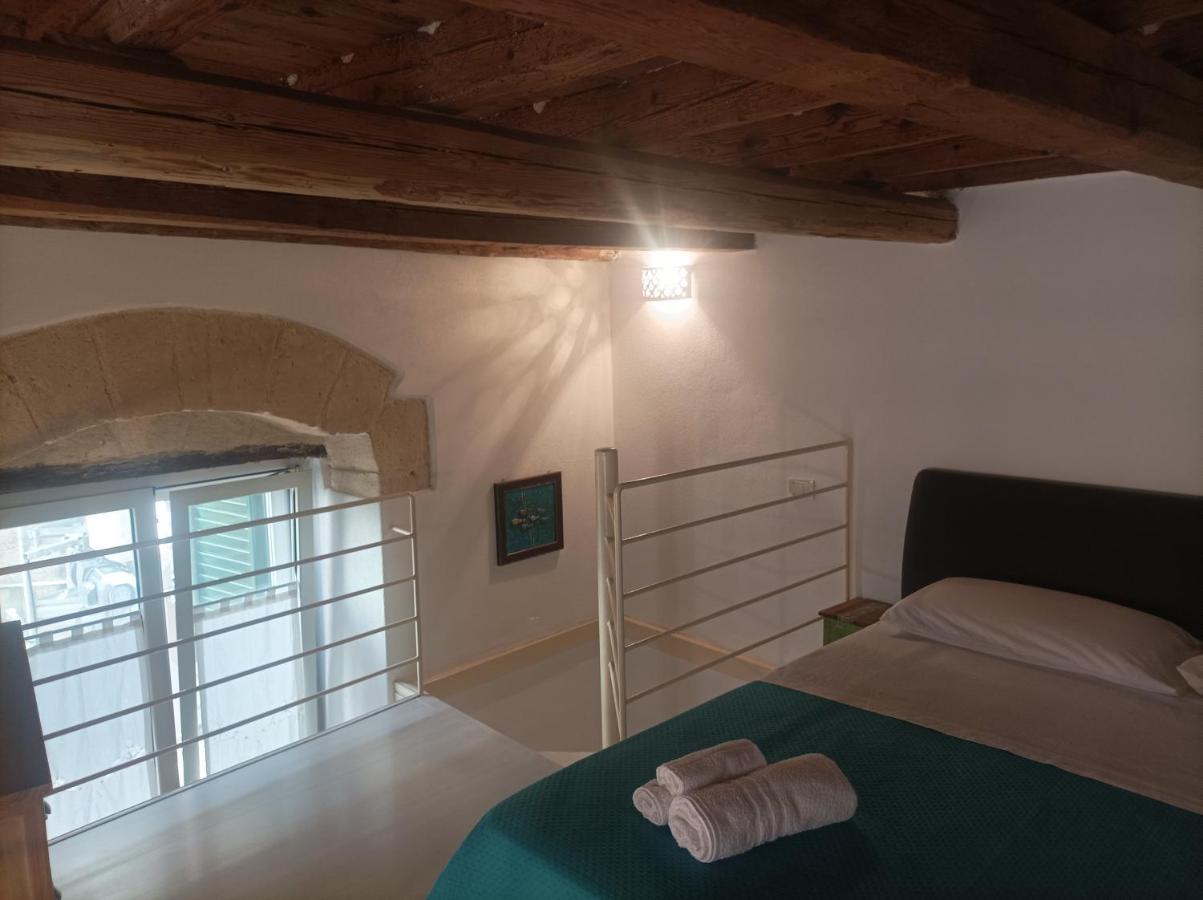 Casa Vacanze Il Geco Trani Exterior photo